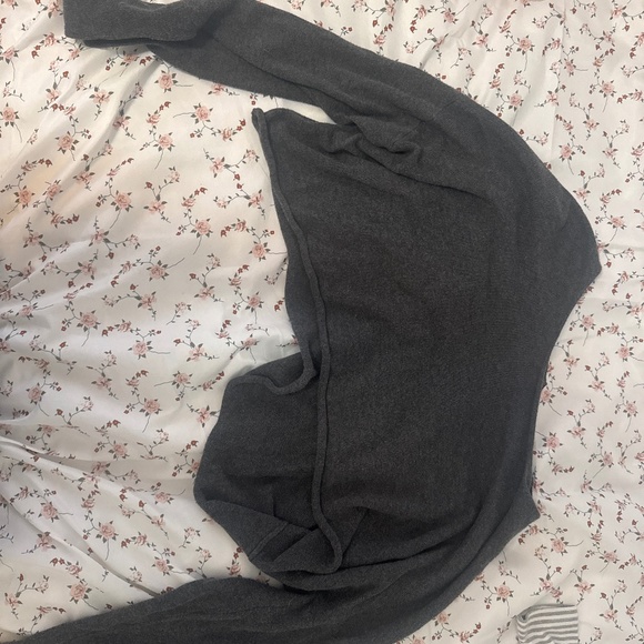 cropped sweater - Picture 1 of 3